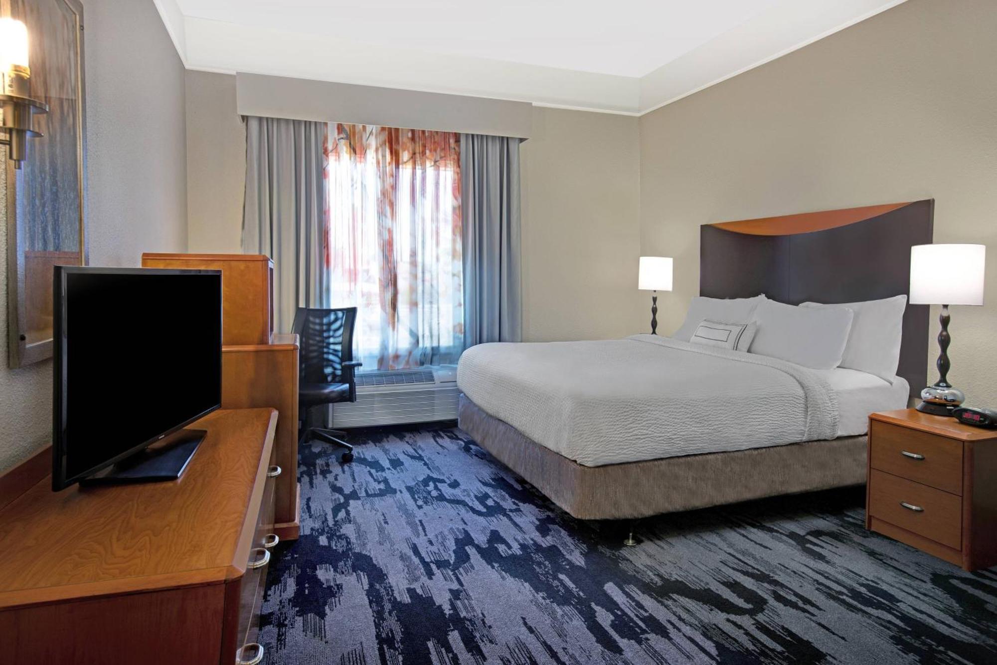 Fairfield Inn And Suites Carlsbad Exterior photo