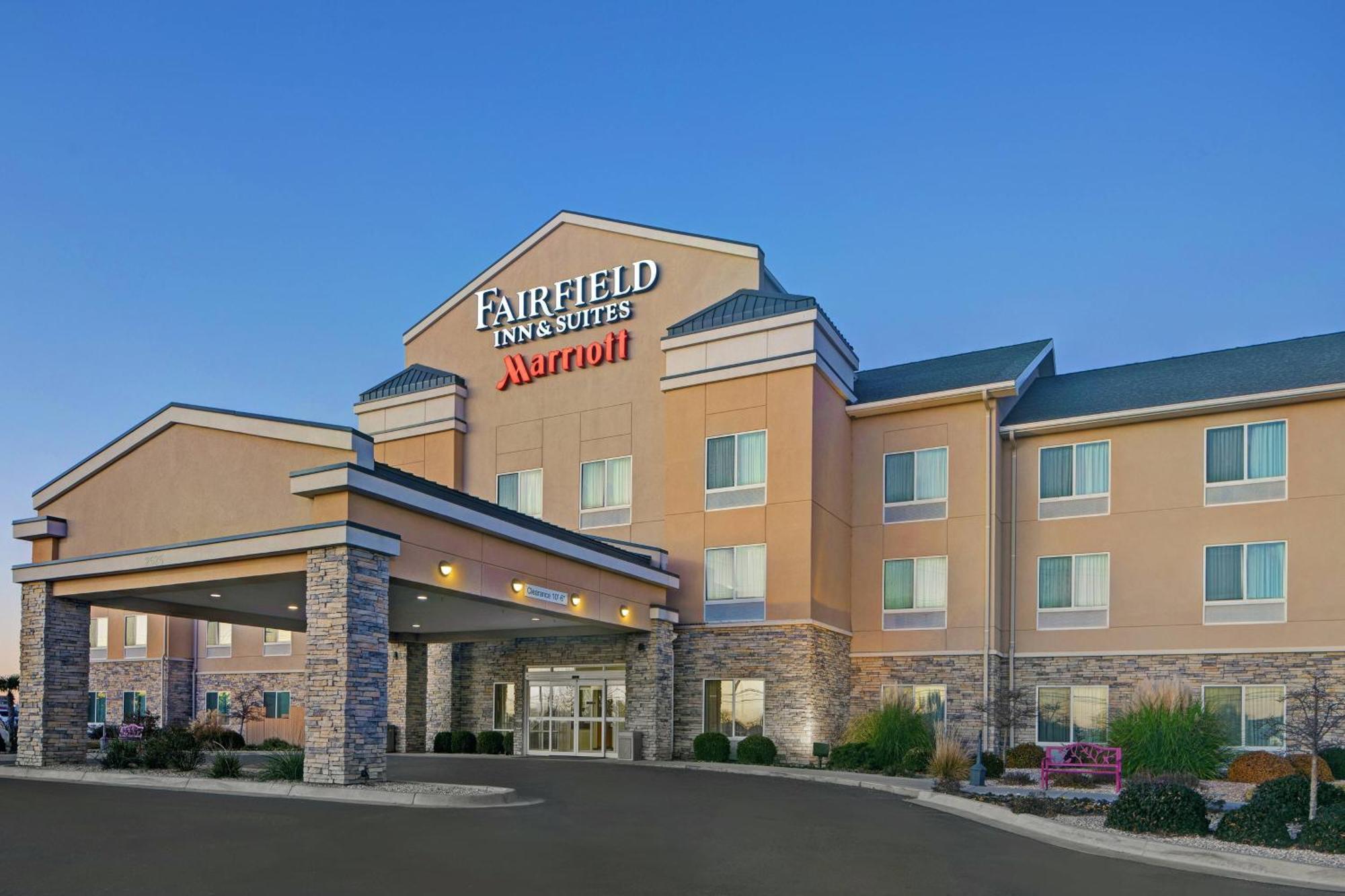 Fairfield Inn And Suites Carlsbad Exterior photo